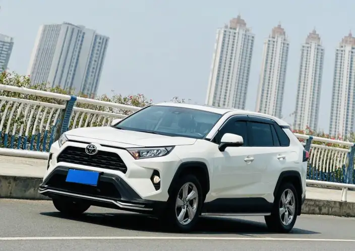 Toyota RAV4 2020 Model 2.0L CVT 2WD Fashion Plus Edition – фото 1