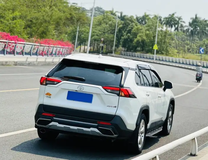 Toyota RAV4 2020 Model 2.0L CVT 2WD Fashion Plus Edition – фото 7