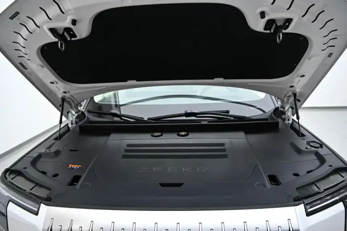 ZEEKR 9X 2025 Model Ultra Edition 55kWh VI seat – фото 10