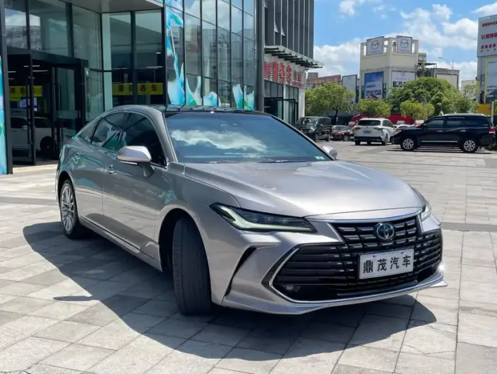 Toyota Avalon 2022 Model Hybrid 2.5L XLE Premium Edition – фото 2
