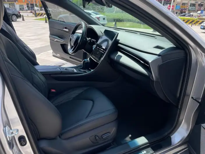 Toyota Avalon 2022 Model Hybrid 2.5L XLE Premium Edition – фото 9