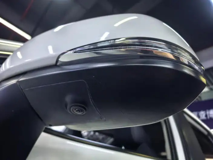 Toyota Wildlander 2023 Model 2.0L 2WD Luxury PLUS Edition – фото 7