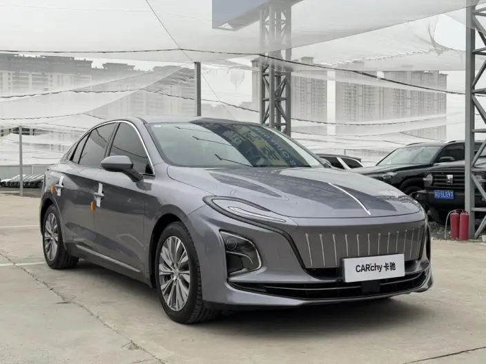 Hongqi E-QM5 2024 Model 610KM PLUS Edition 100kW – фото 3