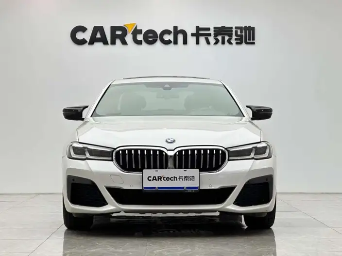 BMW 5 Series 2021 Model 525Li M Sports Set – фото 2