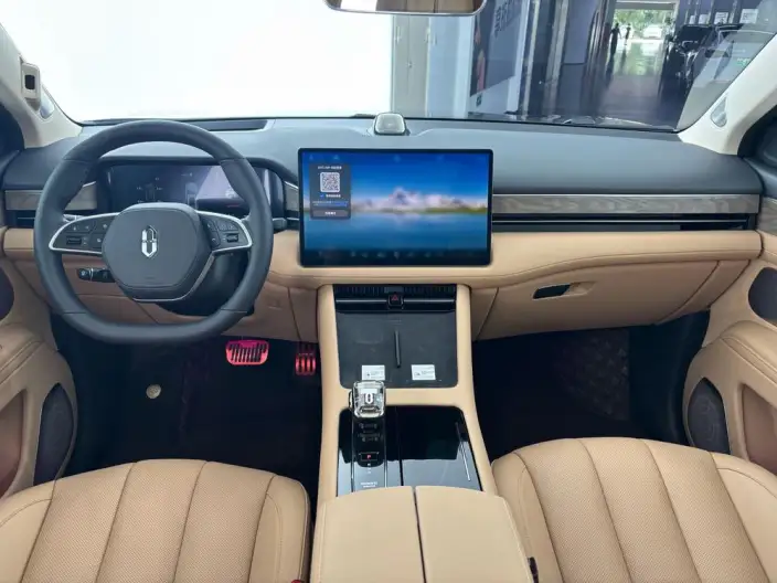 Aito M7 2022 Model 4WD Deluxe Edition – фото 10