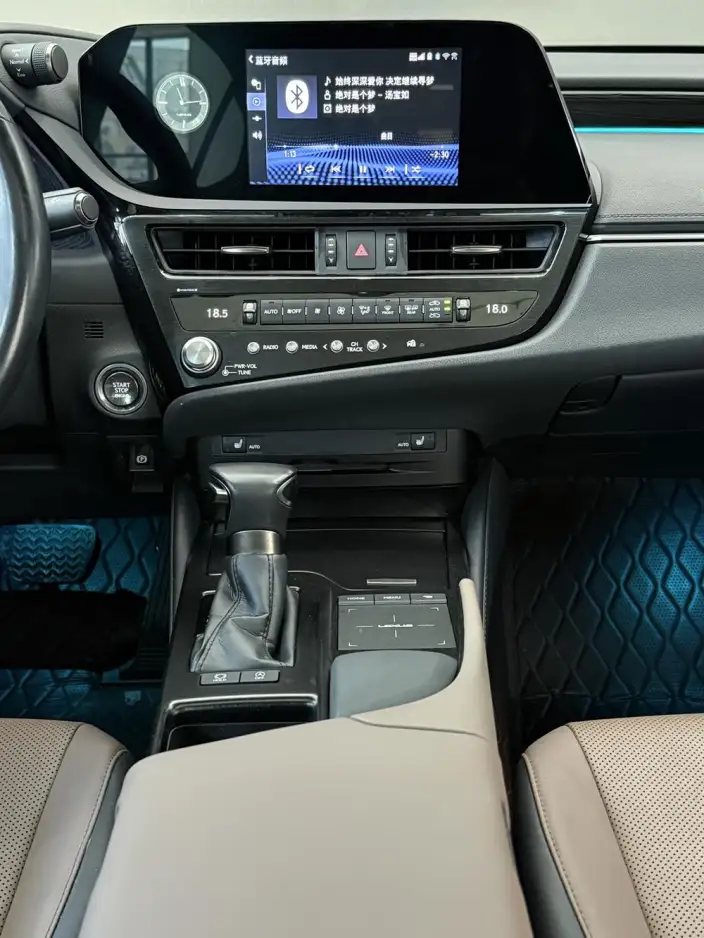 Lexus ES 2021 Model 260 Superior Edition – фото 9