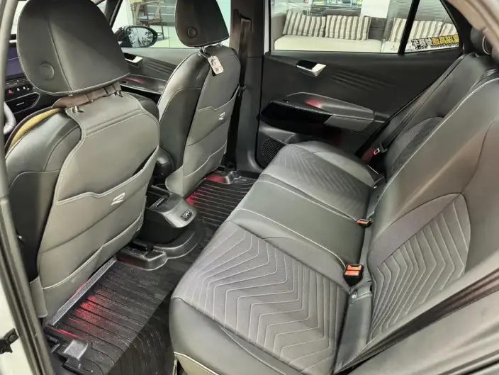 Volkswagen ID.3 2023 Model L Class Model Pure Smart Edition – фото 9