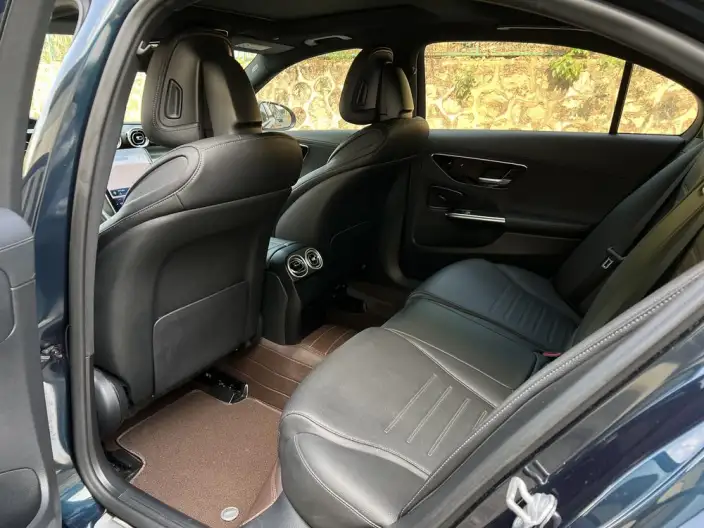 Mercedes-Benz C-Class 2022 Model C 260 L Sports Edition – фото 9