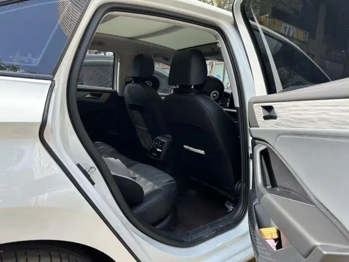 Volkswagen Sagitar 2025 Model 300TSI DSG Flying Version – фото 7