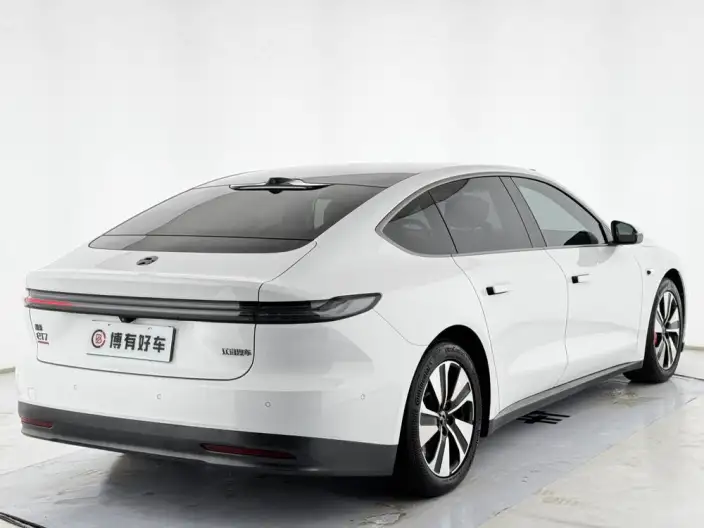 NIO ET7 2023 Model 75kWh – фото 7