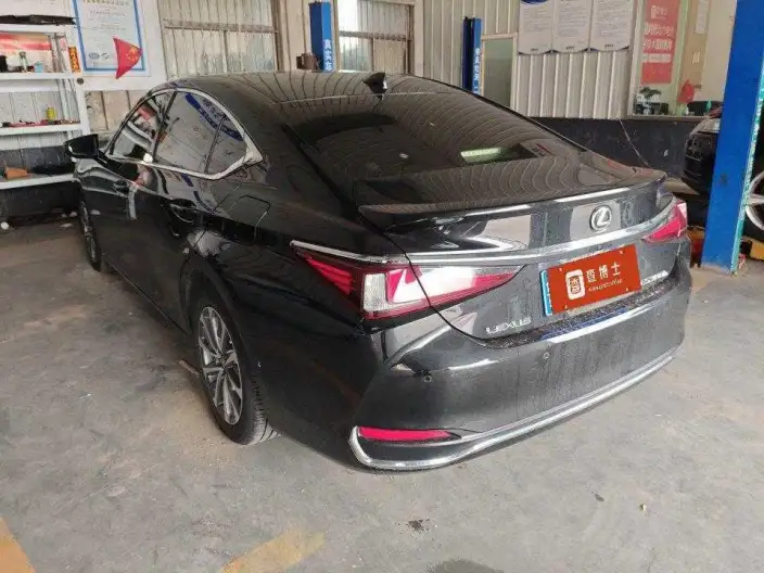 Lexus ES 2022 Model 300h Superior Edition – фото 3