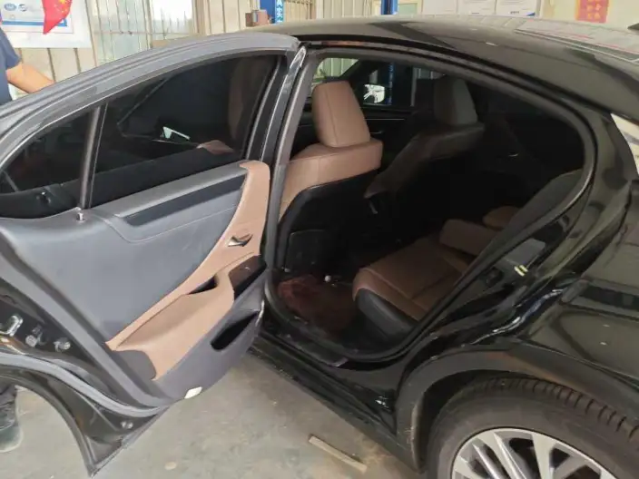 Lexus ES 2022 Model 300h Superior Edition – фото 7