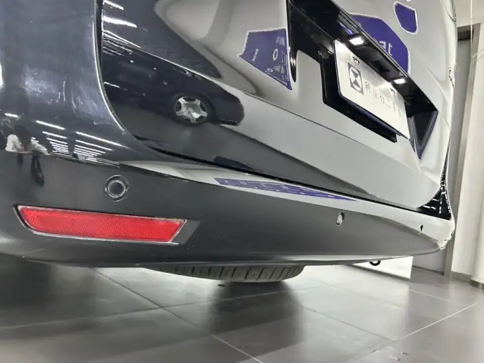 Viano 2024 Model 2.0T Business Edition 7 seat – фото 10