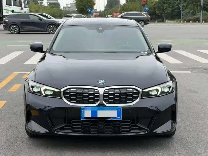 BMW 3 Series 2023 Model 325Li M Sports Set – фото 2