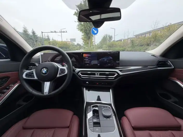 BMW 3 Series 2023 Model 325Li M Sports Set – фото 6