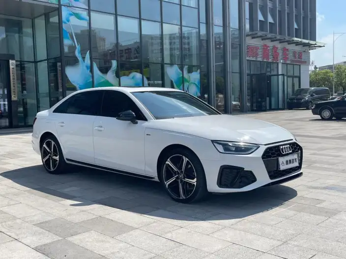 Audi A4 L 2024 Model 40 TFSI Luxury Dynamic Model – фото 3