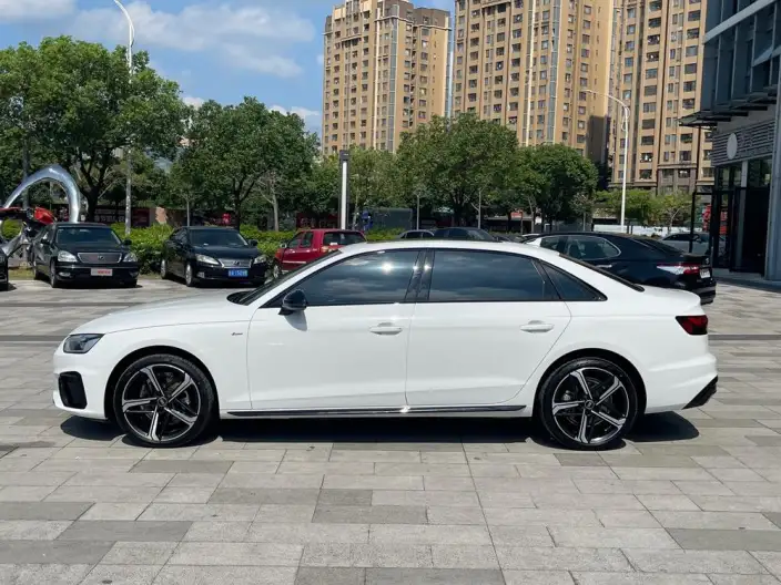 Audi A4 L 2024 Model 40 TFSI Luxury Dynamic Model – фото 4