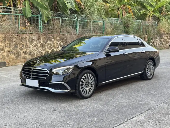 Mercedes-Benz E-Class 2023 Model E 300 L Luxury Model sedan – фото 10