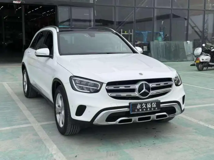 Mercedes-Benz GLC 2020 Model GLC 260 L 4MATIC Dynamic Model – фото 3