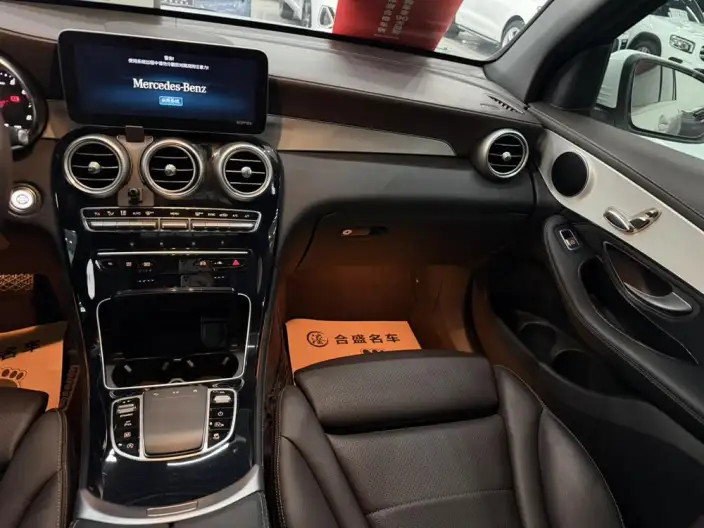 Mercedes-Benz GLC 2020 Model GLC 260 L 4MATIC Dynamic Model – фото 7