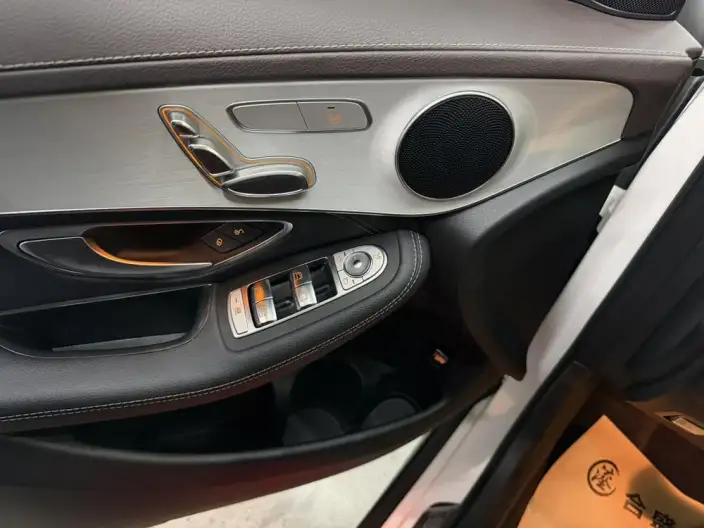 Mercedes-Benz GLC 2020 Model GLC 260 L 4MATIC Dynamic Model – фото 9