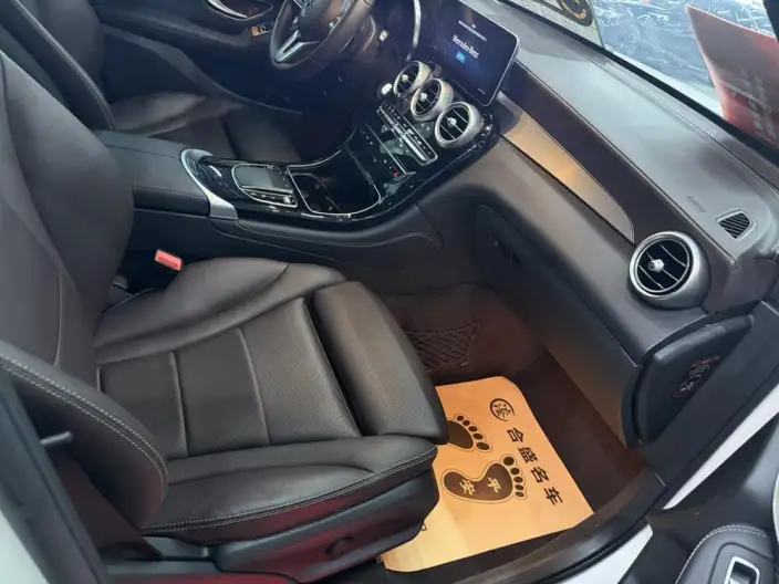 Mercedes-Benz GLC 2020 Model GLC 260 L 4MATIC Dynamic Model – фото 10