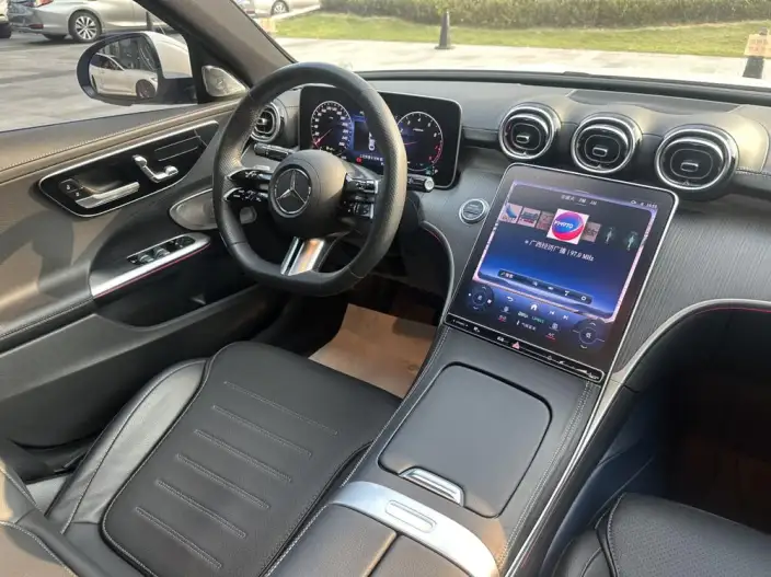 Mercedes-Benz C-Class 2023 Model Facelift C 260 L Sports Edition – фото 9