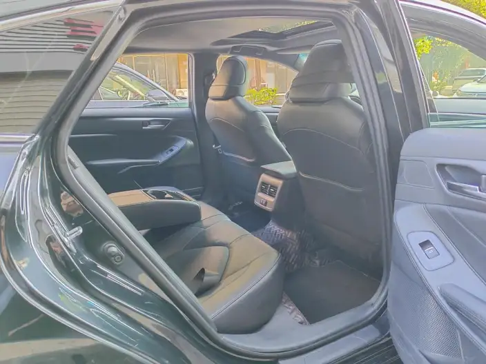 Toyota Avalon 2021 Model 2.5L Deluxe Edition – фото 10