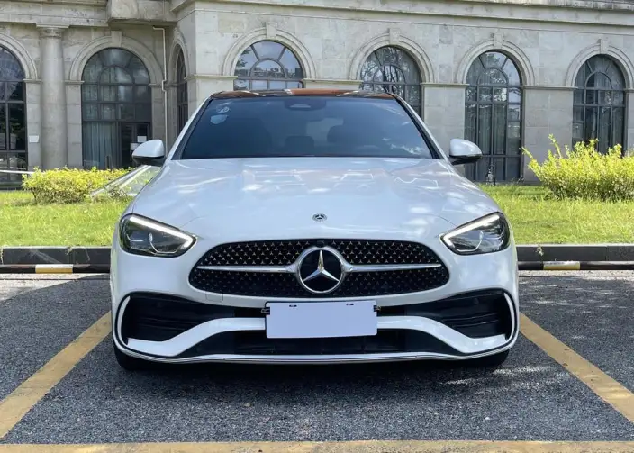Mercedes-Benz C-Class 2023 Model C 260 L Sports Edition – фото 2