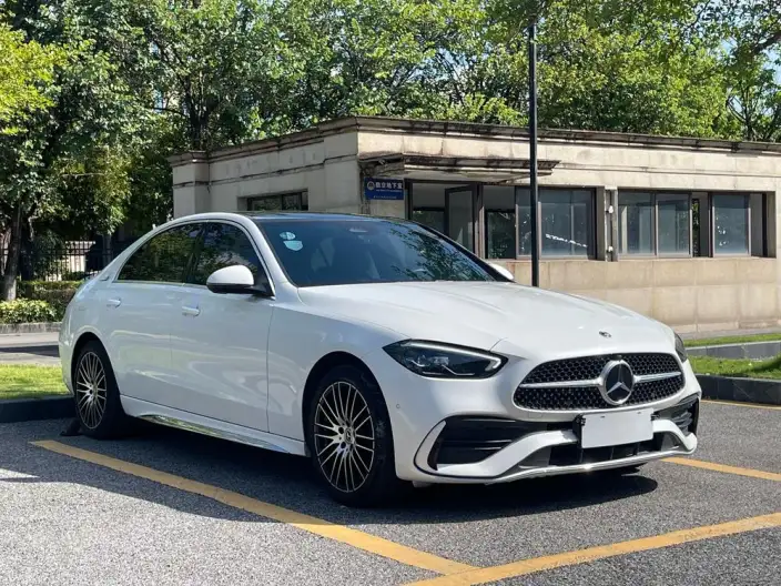 Mercedes-Benz C-Class 2024 Model C 260 L Sports Edition – фото 3