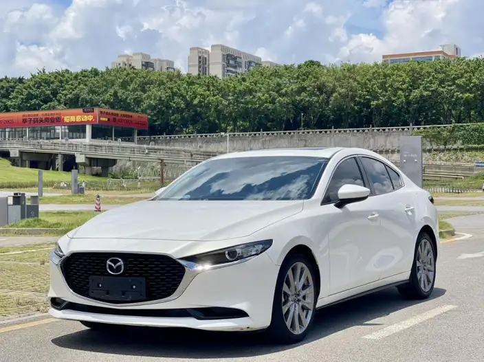 Mazda3 Axela 2022 Model 2.0L Automatic Zhi Ya Edition – фото 1