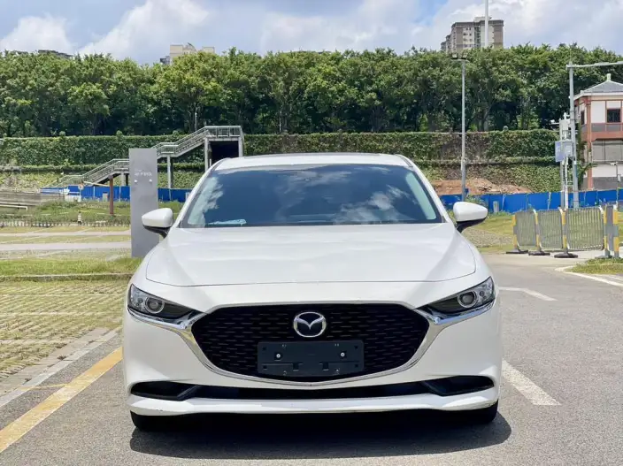 Mazda3 Axela 2022 Model 2.0L Automatic Zhi Ya Edition – фото 2