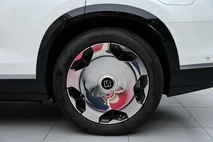 ZEEKR 9X 2025 Model Ultra Edition 70kWh VI seat – фото 9