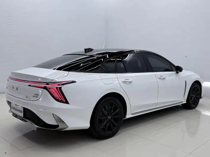 HONGQI H6 2023 Model 2.0T Zhishang Edition – фото 6
