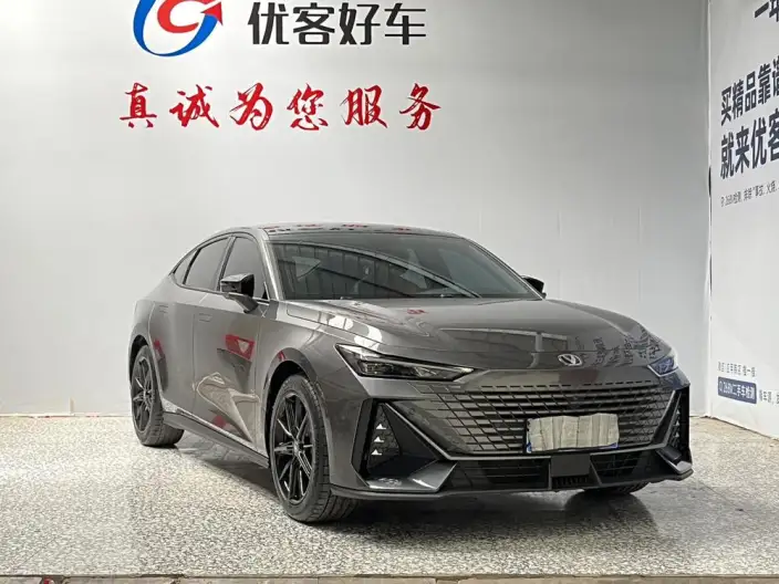 Changan UNI-V 2022 Model 1.5T Noble Model – фото 3
