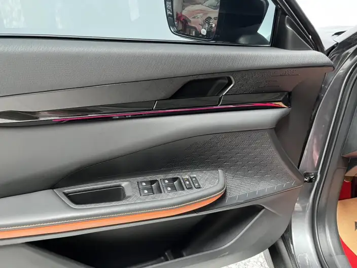 Changan UNI-V 2022 Model 1.5T Noble Model – фото 10