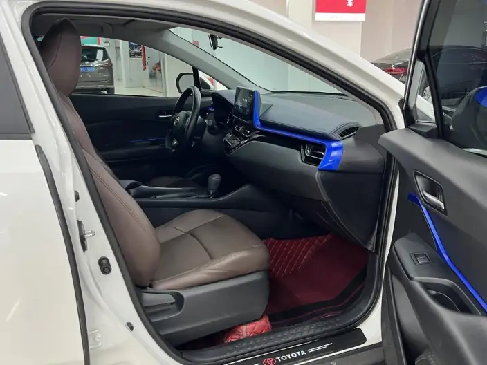 Toyota C-HR 2023 Model 2.0L Comfort Edition – фото 8