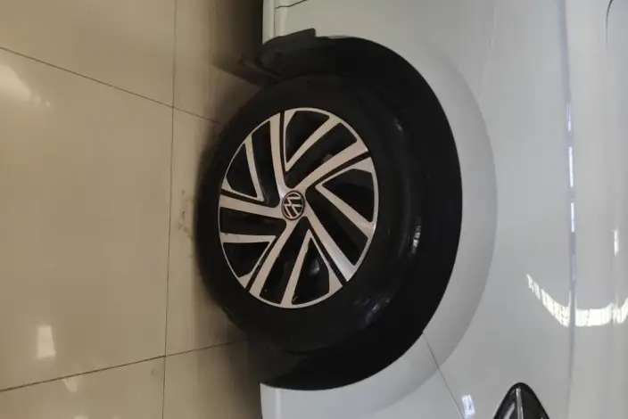 Volkswagen Lavida 2023 Model 1.5L Automatic Five million editions – фото 7