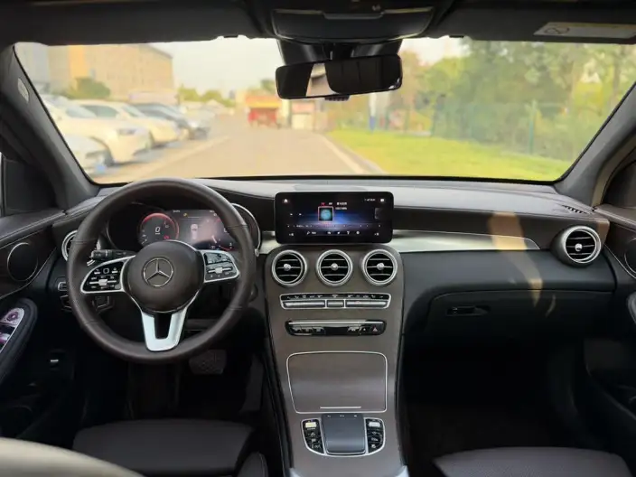 Mercedes-Benz GLC 2022 Model GLC 300 L 4MATIC Dynamic Model – фото 7