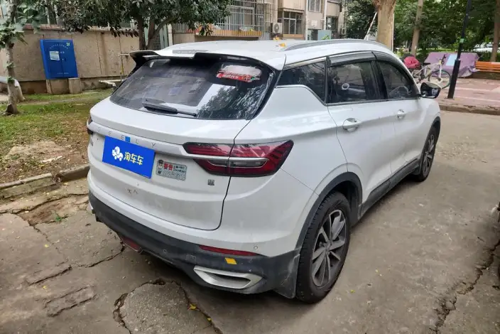 Geely Binyue 2020 Model 240T DCT Hunter – фото 3