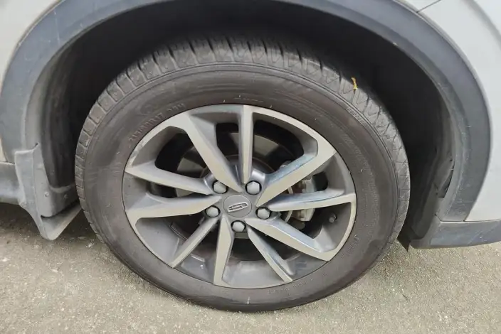 Geely Binyue 2020 Model 240T DCT Hunter – фото 4