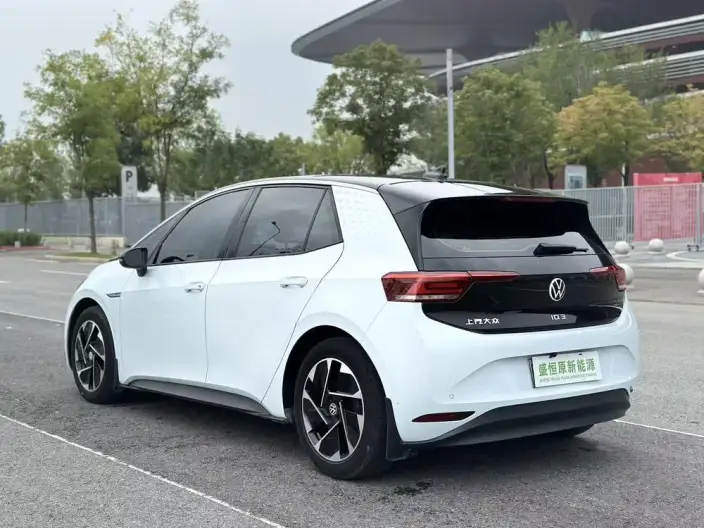 Volkswagen ID.3 2023 Model L Class Model Pure Smart Edition – фото 5