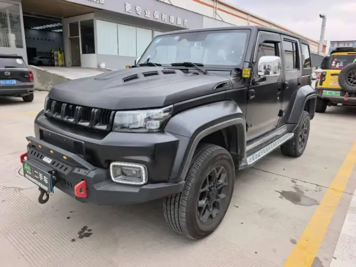BAIC BJ40 2023 Model 2.0D Automatic 4WD Blade Hero Edition Warrior Model – фото 1