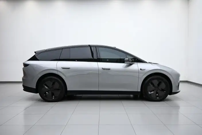 Li Auto i6 2025 Model 2WD Standard Edition – фото 8