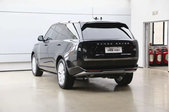 Range Rover 2025 Model 3.0 L6 400PS Shengshi Extended Edition – фото 4