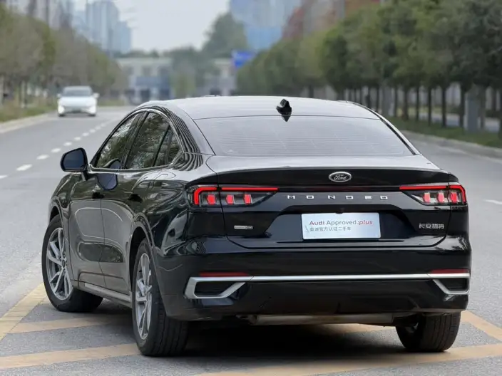 Ford Mondeo 2022 Model EcoBoost 245 Luxury Model – фото 6