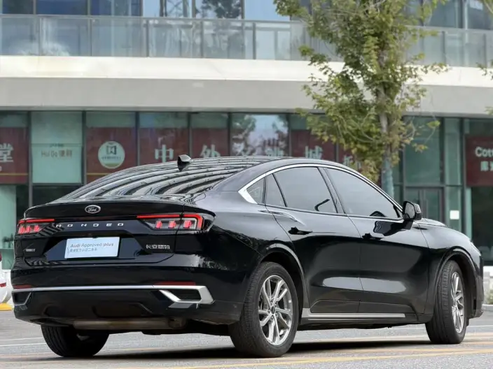 Ford Mondeo 2022 Model EcoBoost 245 Luxury Model – фото 7