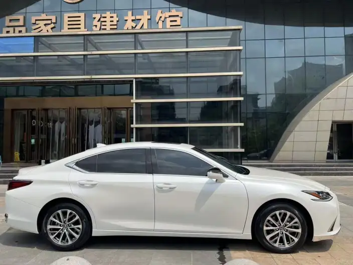 Lexus ES 2022 Model 200 Superior Edition – фото 8