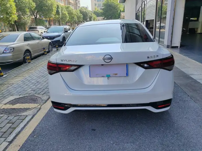 Nissan Sylphy 2023 Model 1.6L CVT Yuexiang Edition – фото 5