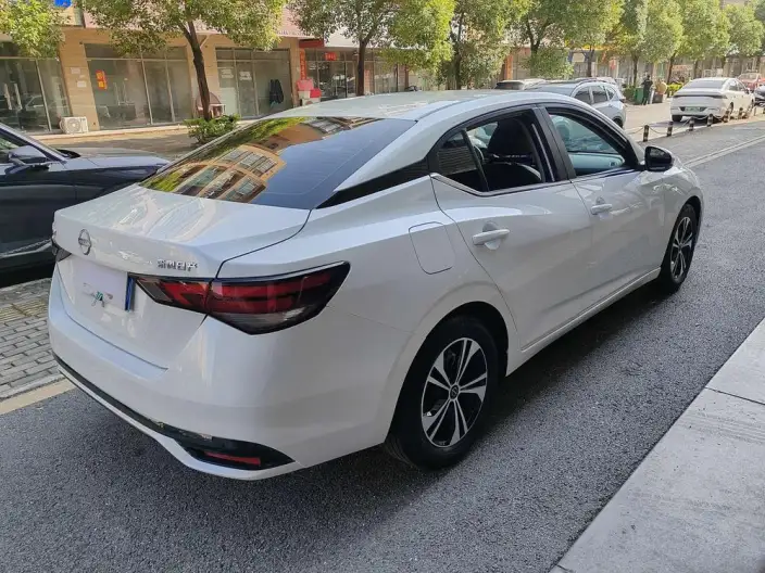 Nissan Sylphy 2023 Model 1.6L CVT Yuexiang Edition – фото 6